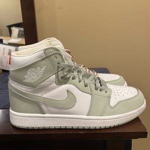 Jordan Retro 1 Seafoams